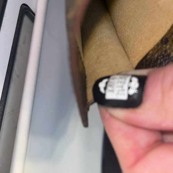 Authentic LV   Sunglasses or Eye  Case! - Picture 4 of 7